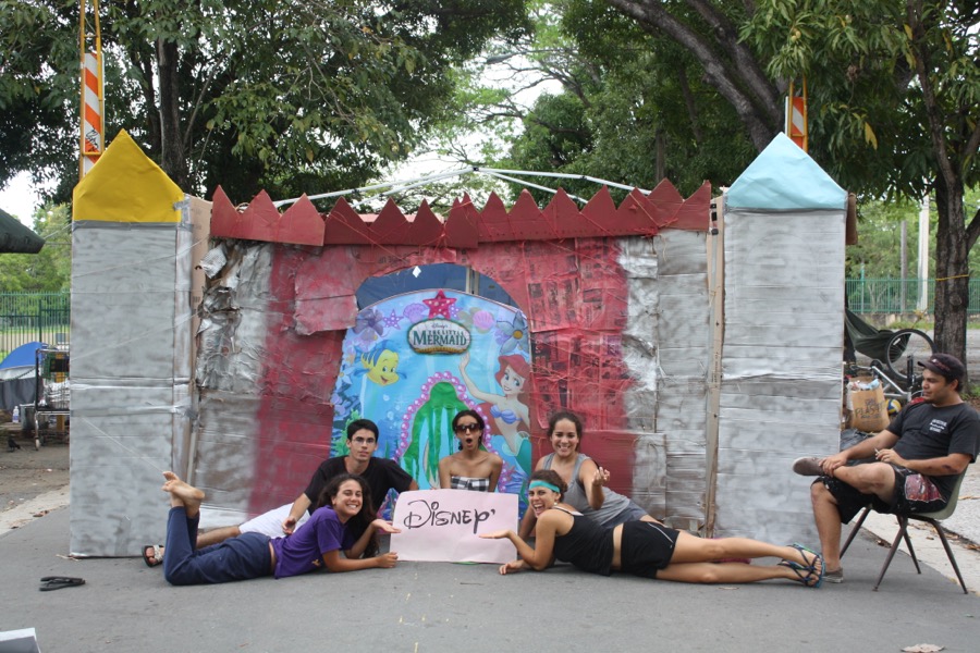 Portón de Naturales - Disney